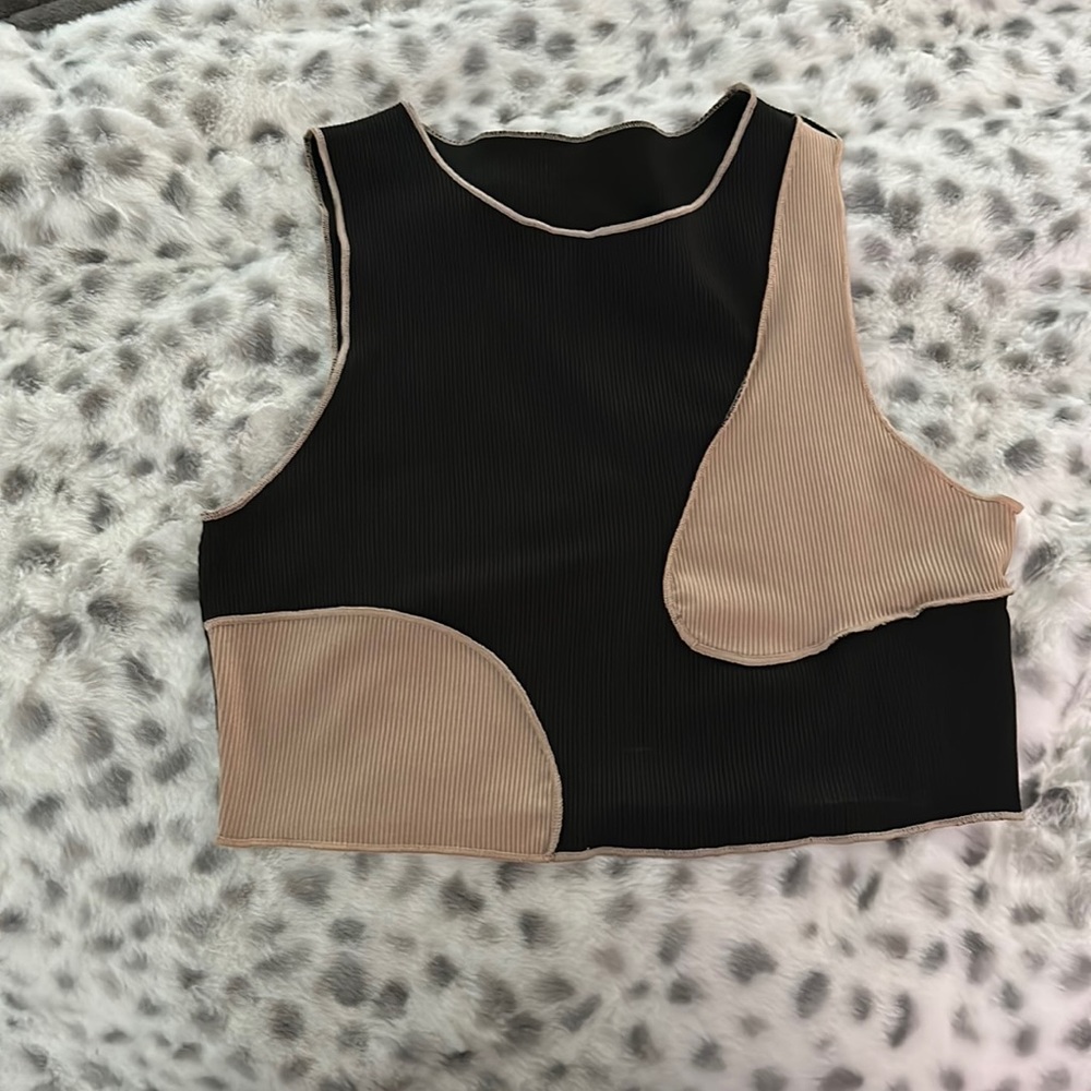 black and tan crop top